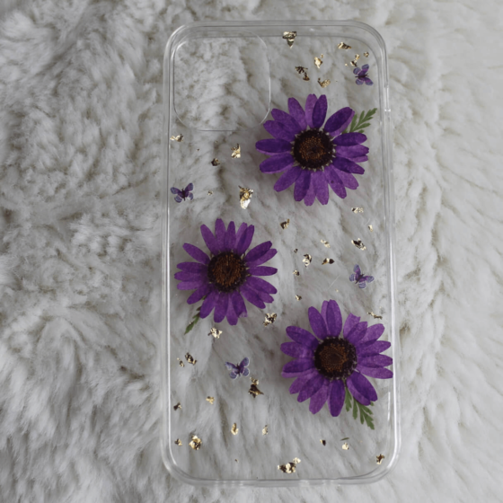 coque fleurs sechees violet