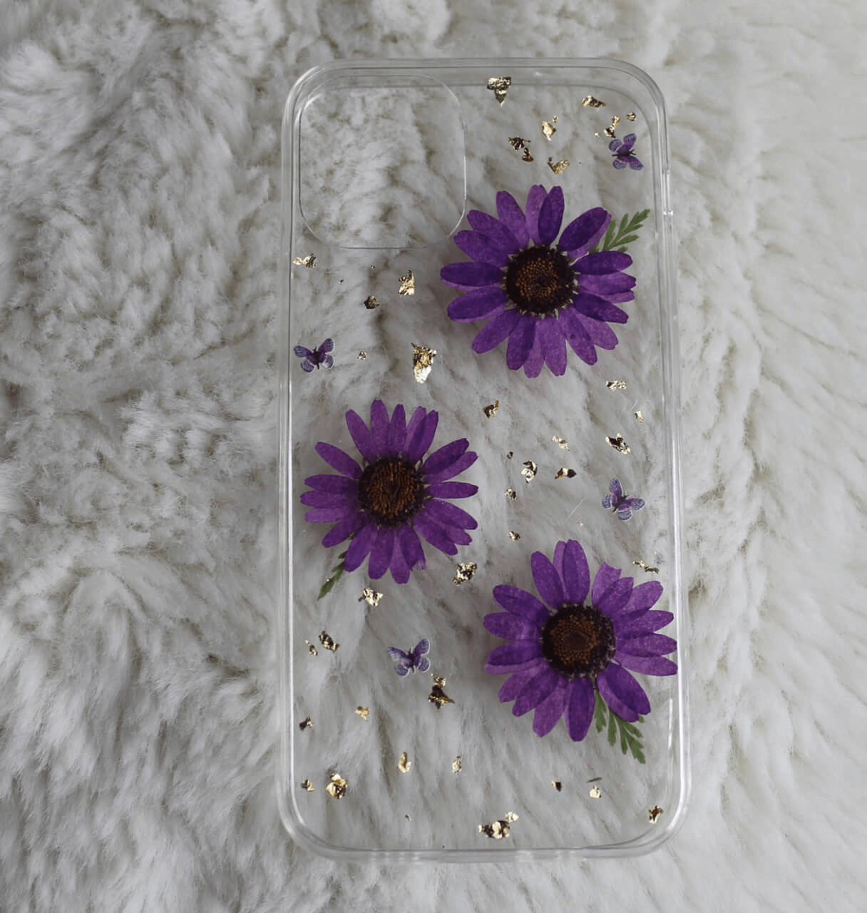coque fleurs sechees violet